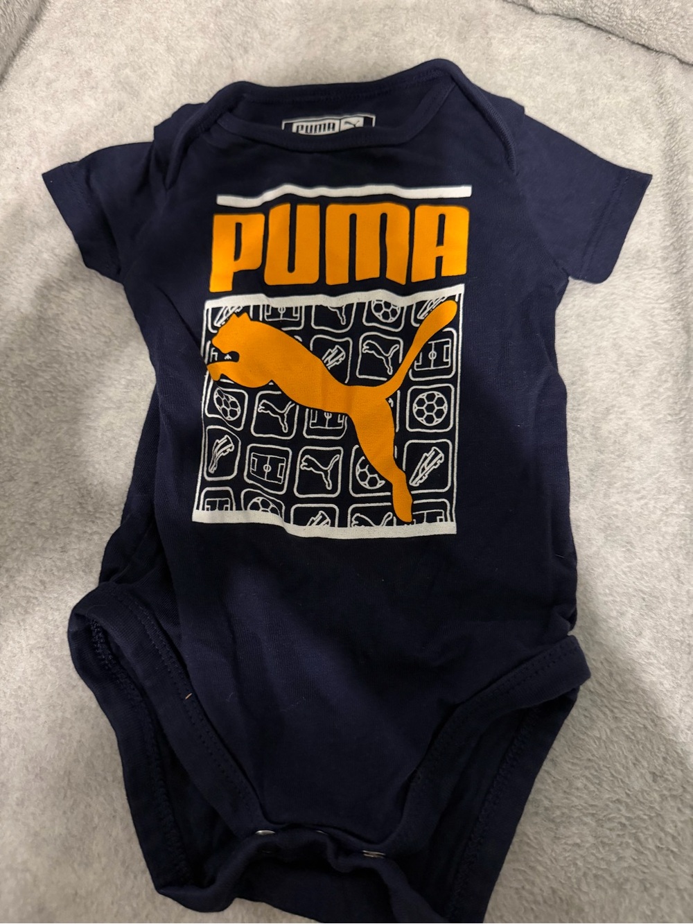 Onsie Lot - Picture 9 of 16